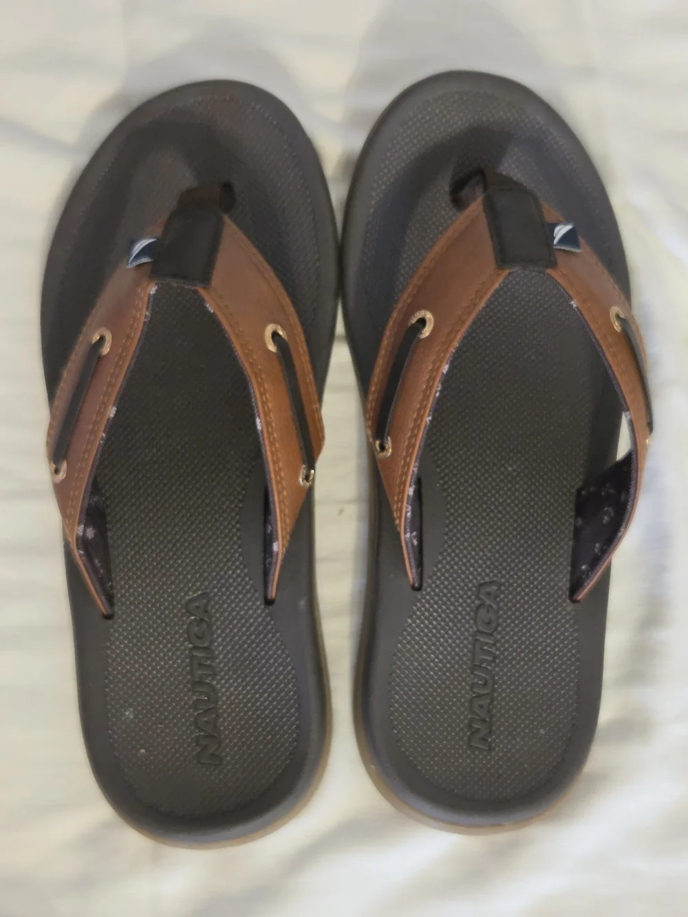 Nautica Men’s Brown and Black Leather-Trim Flip Flops
